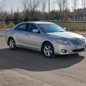 Toyota Camry 2010