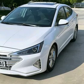 Hyundai Elantra 2019