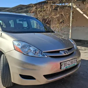 Toyota Sienna 2008