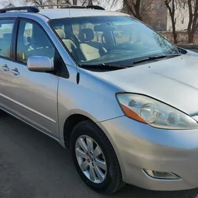 Toyota Sienna 2008