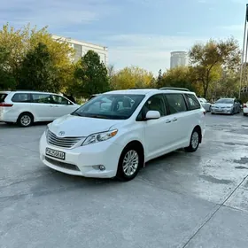 Toyota Sienna 2017