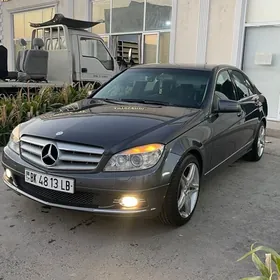 Mercedes-Benz C300 2010