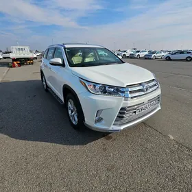 Toyota Highlander 2016