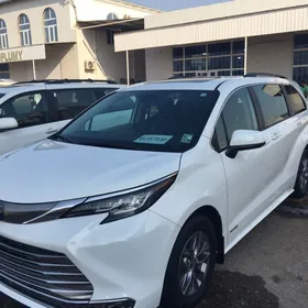 Toyota Sienna 2021