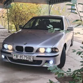 BMW E39 1999