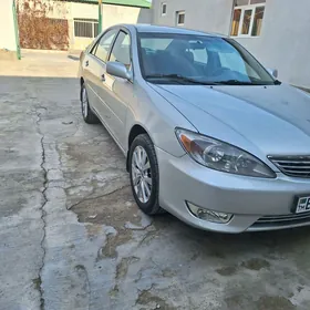 Toyota Camry 2004