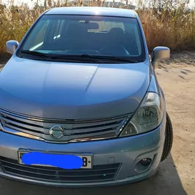 Nissan Versa 2010