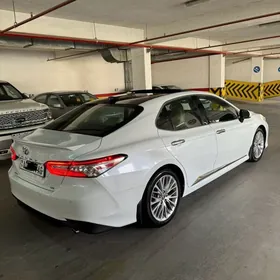 Toyota Camry 2018