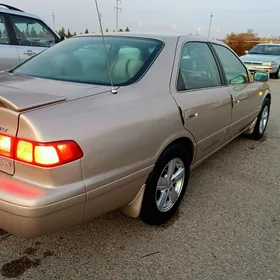 Toyota Camry 2000