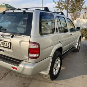 Nissan Pathfinder 2004