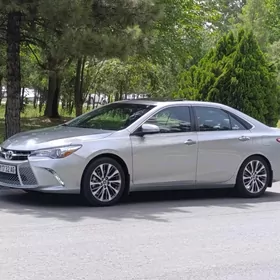 Toyota Camry 2015