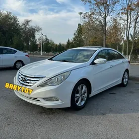 Hyundai Sonata 2011