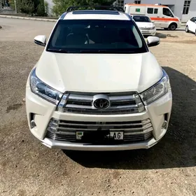 Toyota Highlander 2018