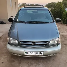 Toyota Sienna 2000