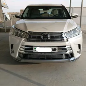 Toyota Highlander 2019