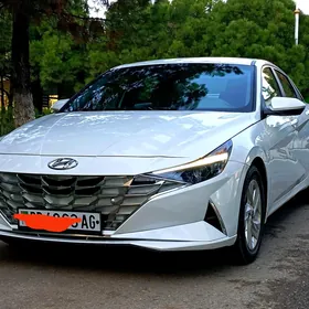 Hyundai Elantra 2021