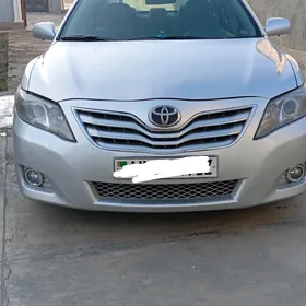 Toyota Camry 2011