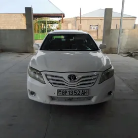 Toyota Camry 2010