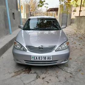 Toyota Camry 2004