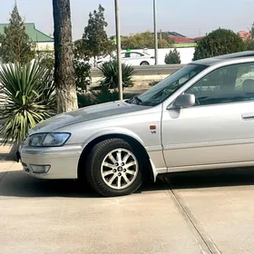 Toyota Camry 2000