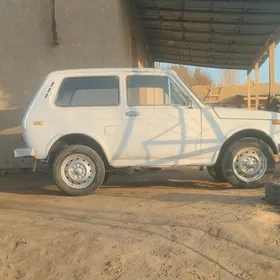 Lada Niva 1981