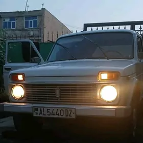 Lada Niva 1984