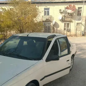 Peugeot 405 2000