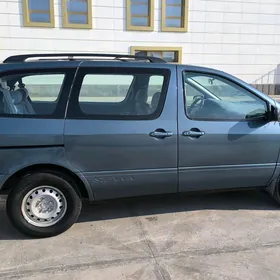 Toyota Sienna 2001