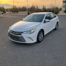 Toyota Camry 2015