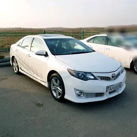 Toyota Camry 2012