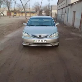 Toyota Camry 2004