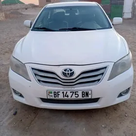 Toyota Camry 2010