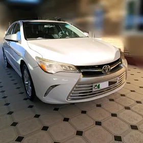 Toyota Camry 2017