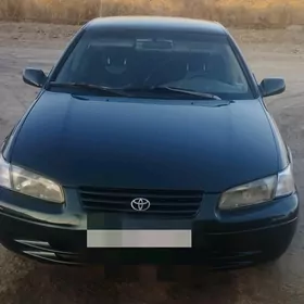 Toyota Camry 1999