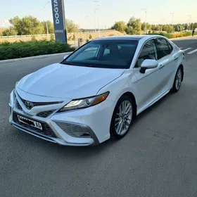 Toyota Camry 2018