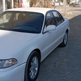 Hyundai Sonata 1996