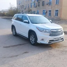 Toyota Highlander 2016