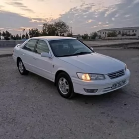 Toyota Camry 2001