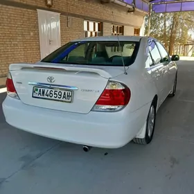 Toyota Camry 2005