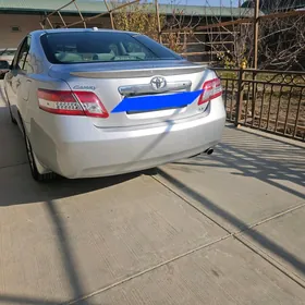 Toyota Camry 2010