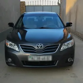 Toyota Camry 2011