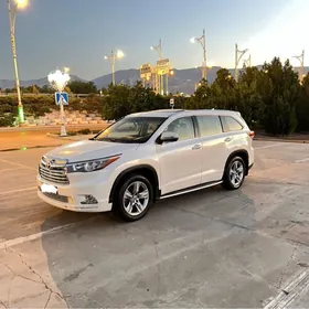 Toyota Highlander 2015