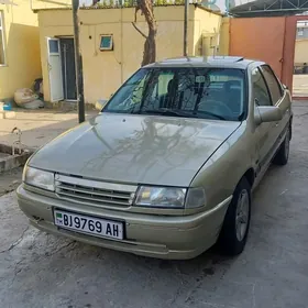 Opel Vectra 1992