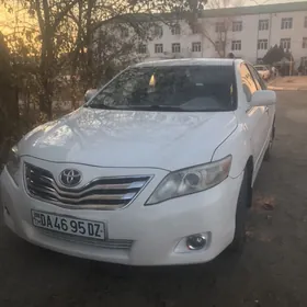 Toyota Camry 2010