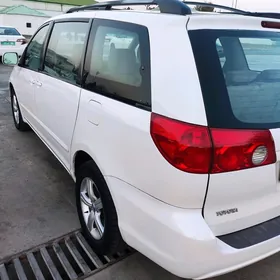 Toyota Sienna 2006