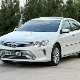 Toyota Camry 2015