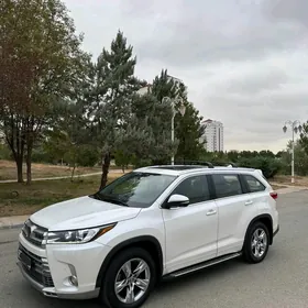 Toyota Highlander 2019