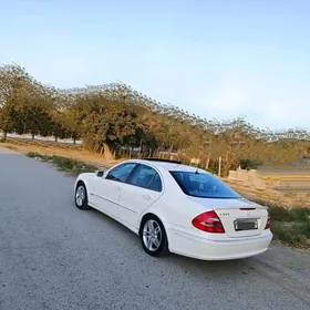 Mercedes-Benz E320 2002