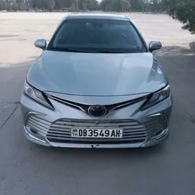 Toyota Camry 2018