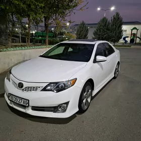 Toyota Camry 2013